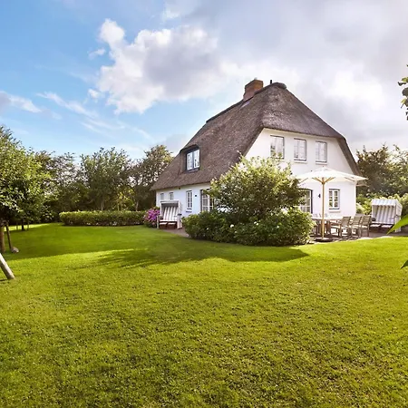 Josiashof Holiday home Nieblum